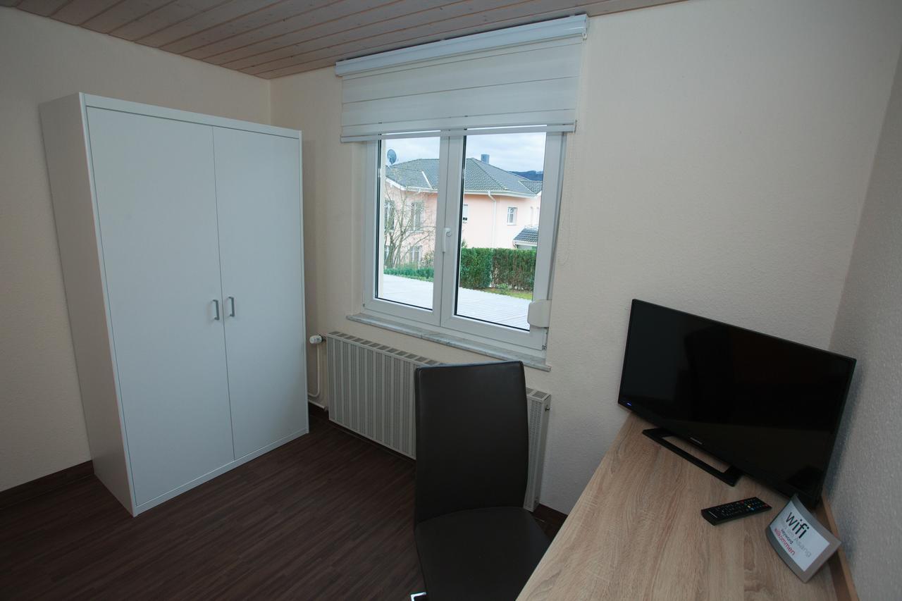 Haus Am Asang Hotel Löwenstein Екстериор снимка