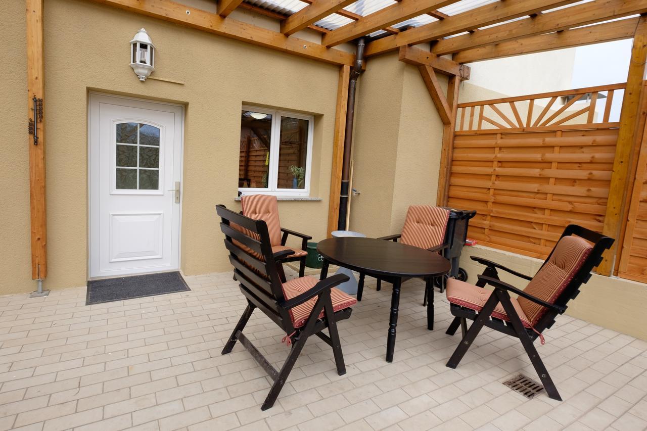 Haus Am Asang Hotel Löwenstein Екстериор снимка